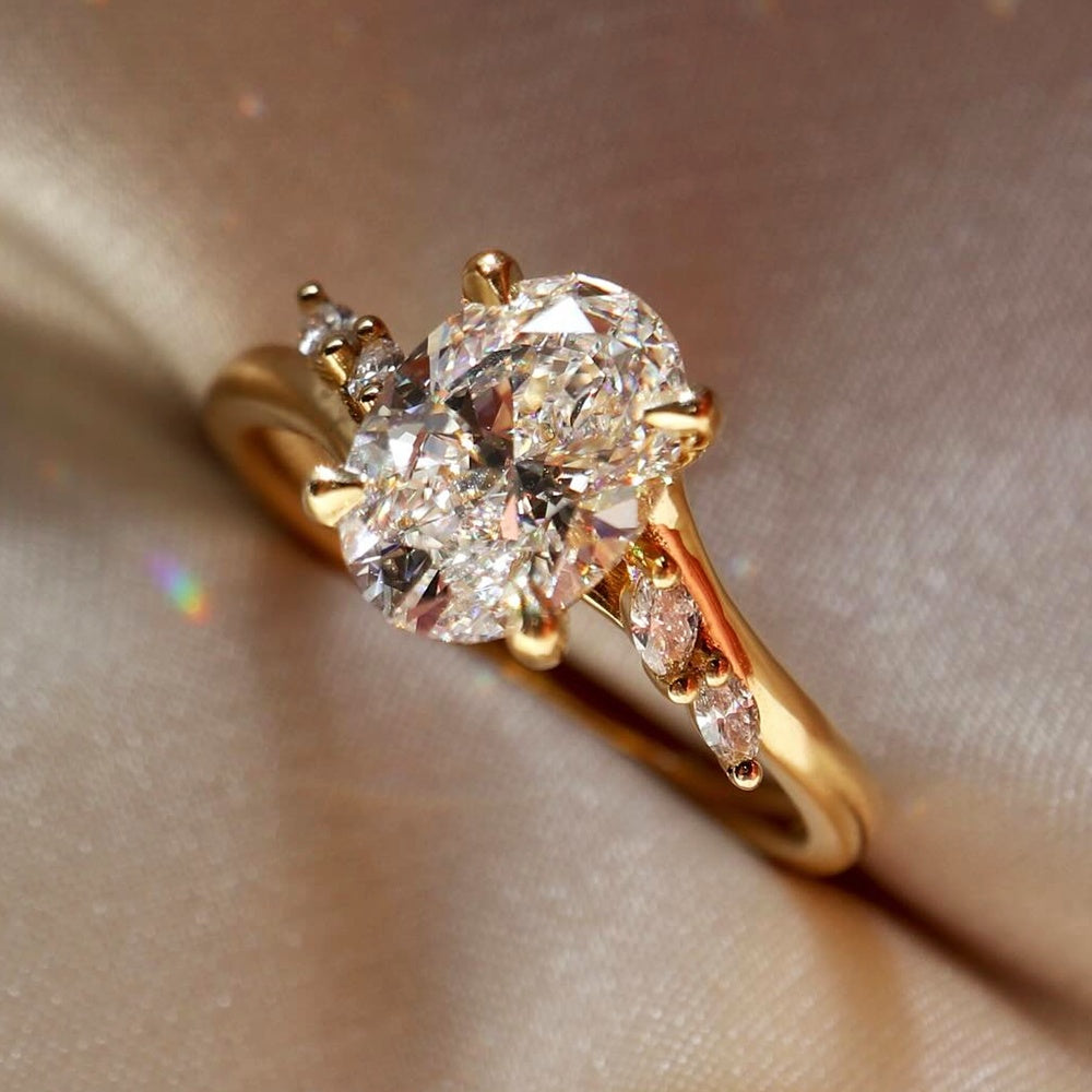 Oval Accent Ring