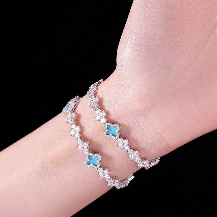 Clover Bracelet