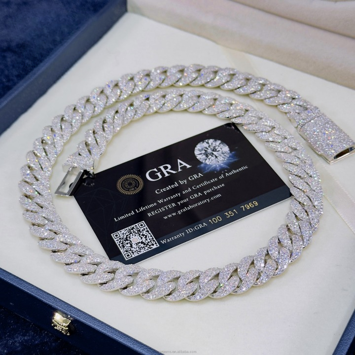 VVS Moissanite Cuban Link Chain