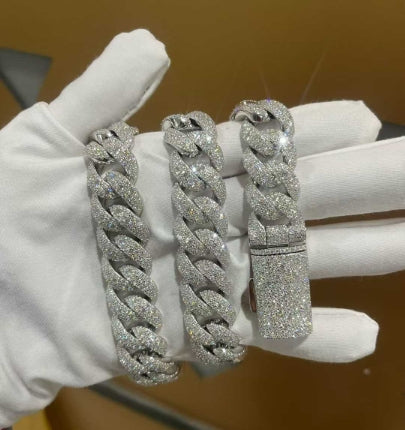 VVS Moissanite Cuban Link Chain