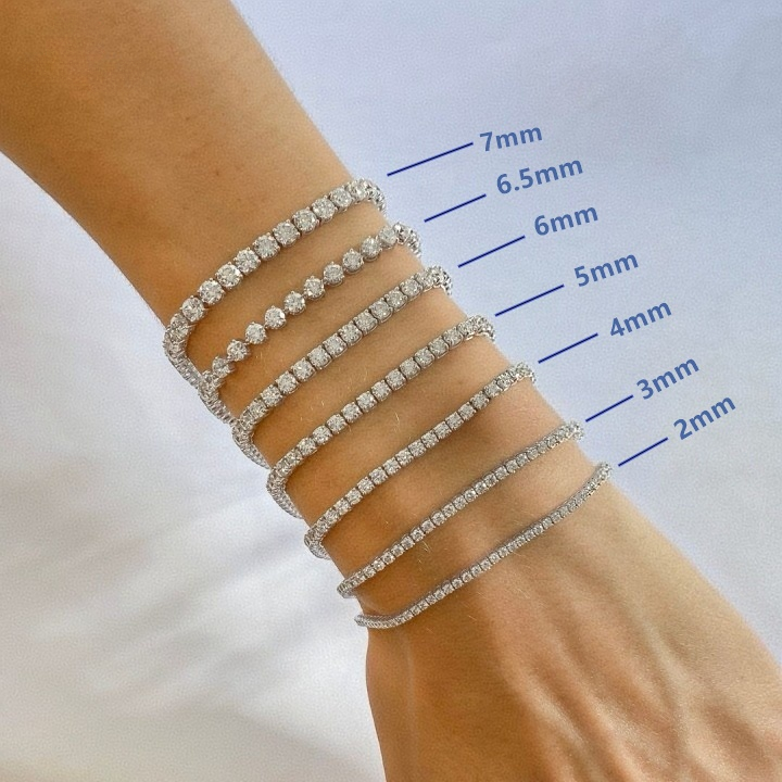 Classic Diamond Tennis Bracelet in Solid Gold