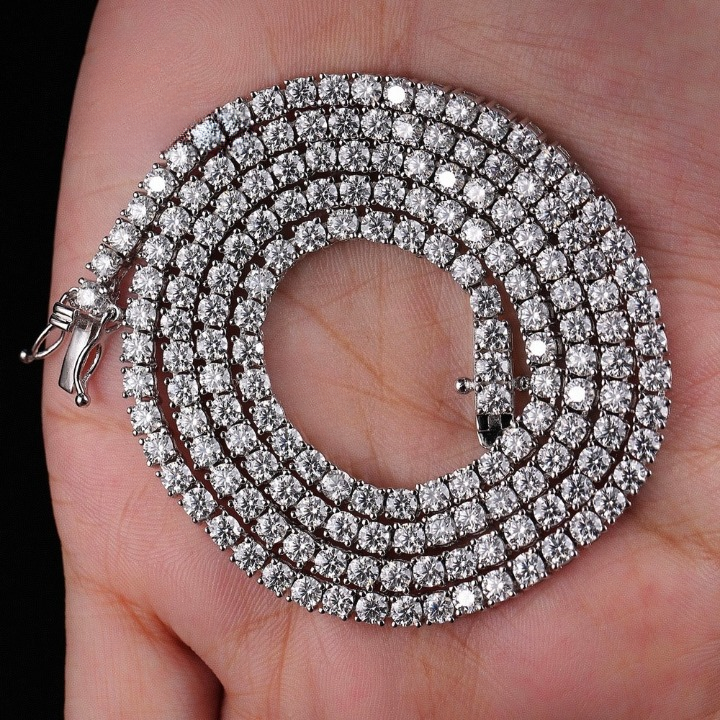 Elegant Lab-Grown Diamond Pendant Necklace in Solid 14K Gold