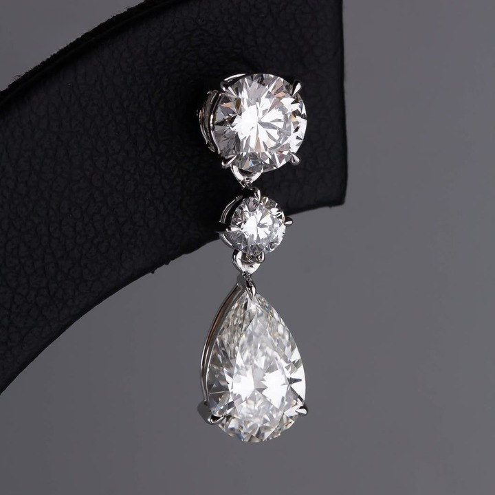 Exquisite IGI Certified Lab-Grown Diamond Stud Earrings in Solid 14K Gold